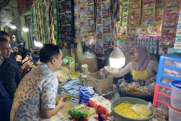 Jelang Ramadhan, Wamen Jerry sidak harga kebutuhan pokok di Padang