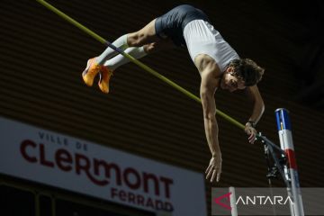 Duplantis kembali cetak rekor dunia lompat galah