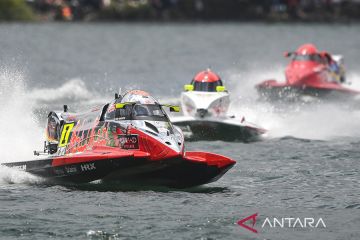 Sesi pertama Kejuaraan Dunia Perahu Motor F1 Powerboat