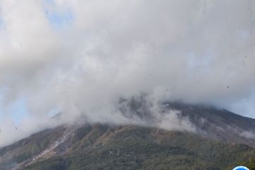 Pos PGA Karangetang catat dua kali luncuran awan panas guguran