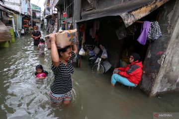 Daratan Jakarta dan Kepulauan Seribu hujan ringan Rabu siang-dini hari