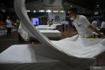 Lomba rapikan tempat tidur Indonesian Housekeepers Association Bogor