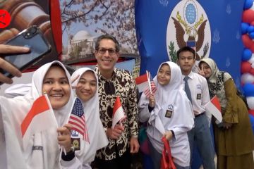 Wakil Dubes AS kunjungi Padang beri kisi-kisi beasiswa bagi pelajar