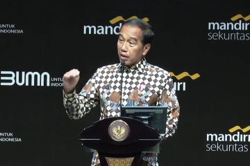 Curhat Jokowi susahnya kendalikan COVID-19 di awal masuk ke Indonesia