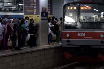 Ini tanggapan pengamat transportasi soal kepadatan Stasiun Manggarai