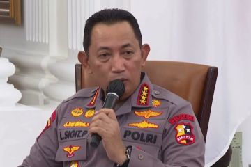 Kapolri pastikan tim Damai Cartenz cari pilot dan penumpang Susi Air