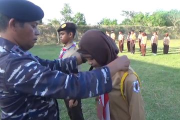 Lanal Kendari bentuk generasi muda peduli laut lewat Saka Bahari