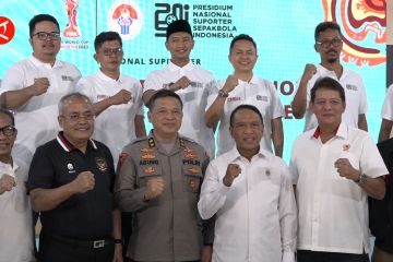 Menpora kukuhkan presidium nasional suporter sepak bola Indonesia