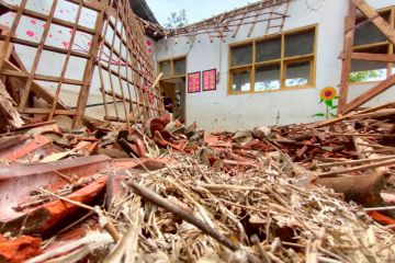 Disdikbud Indramayu upayakan percepat perbaikan atap SD ambruk