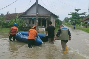 Warga korban banjir di pesisir Karawang belum dapat bantuan