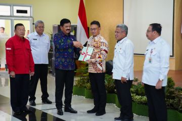 Menteri ATR/BPN menyerahkan tujuh sertifikat hak pakai aset Pontianak