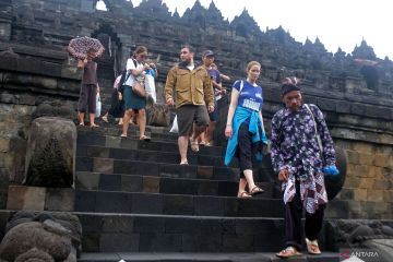 Kajian Lapangan Tertutup di Candi Borobudur