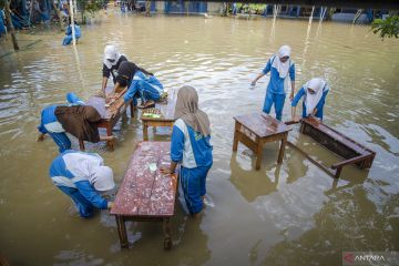 Sekolah terdampak banjir di Kabupaten Karawang