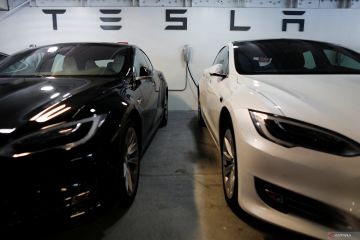 Tesla rayu konsumen dengan program Supercharging gratis selama 3 tahun