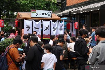 Sensasi berkuliner ramen kaki lima di Yatai Ramen Indomie