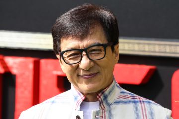 Jackie Chan akui kesulitan mengobrol dengan generasi muda