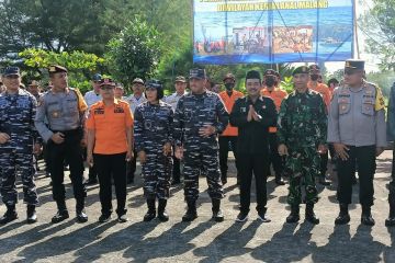 Latihan penanggulangan bencana digelar TNI-AL di Blitar