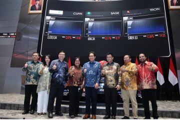 CUAN resmi melantai di BEI, saham dibuka naik 24,55 persen