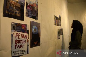 Pameran fotografi Hari Perempuan Internasional