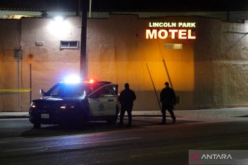 Tiga polisi di Los Angeles ditembaki orang tak dikenal
