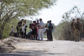 NYT: AS pertimbangkan berlakukan kebijakan penahanan keluarga migran