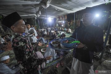 Tradisi makan punutan di Muarojambi