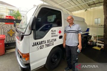 PMI Jakarta Selatan sediakan truk tangki untuk warga terdampak banjir