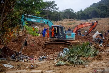 Pemerintah siapkan relokasi warga terdampak longsor Natuna
