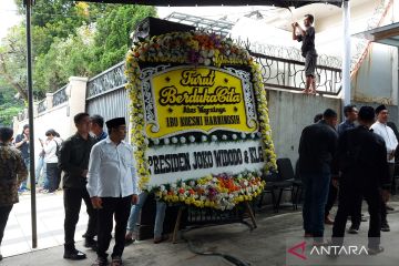 Sejumlah tokoh nasional melayat ke rumah duka istri Moeldoko