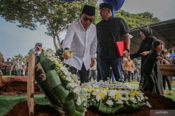 Kemarin, istri Moeldoko meninggal hingga program pembangunan Prabowo