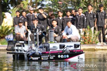 Barunastra ITS luncurkan kapal terbaru, berlaga di ajang robotboat AS