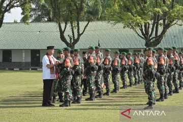 Gubernur Sumbar lepas 400 Prajurit TNI jaga perbatasan Papua Nugini-RI