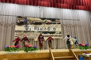 Pelajar SMP 2 Cianjur tampilkan seni budaya Indonesia di SMP Yachimata