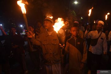 Pawai obor sambut Ramadhan di Palu