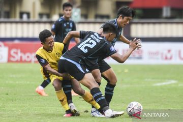 Target tinggi diusung Charles Lokolingoy bersama Arema FC