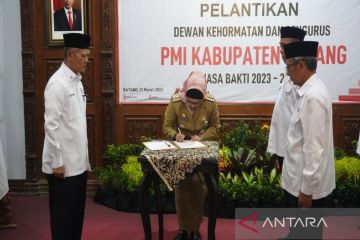 PMI Batang lanjutkan program bedah rumah tidak layak huni