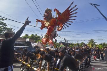 Parade ogoh-ogoh menyambut Nyepi di Lombok