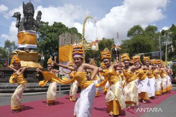 Umat Hindu Kota Denpasar gelar Upacara Tawur Kesanga di Catur Muka