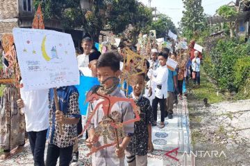 Ratusan siswa Boyolali bawa wayang kulit gelar kirab sambut Ramadhan