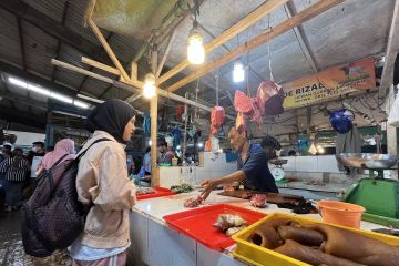 Jelang Ramadhan, harga daging sapi segar di Batam tembus Rp170.000/kg
