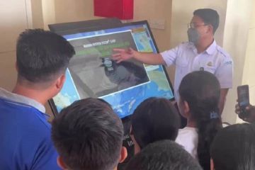 BMKG perluas informasi gempa bumi dan tsunami pada pelajar di Kupang
