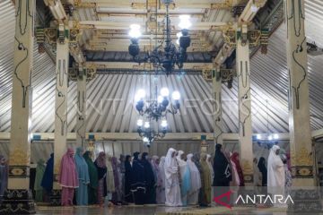Tarawih pertama di Indonesia