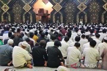 Jemaah penuhi Masjid At-Tin pada Tarawih awal Ramadhan
