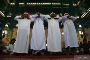 Tradisi Shalat Jumat di Masjid Kesultanan Ternate