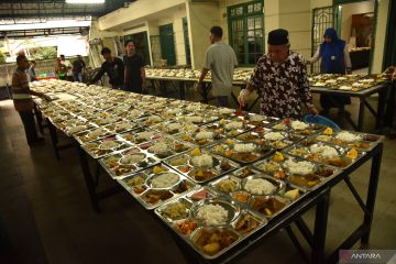 Masjid Raya Aceh di Medan sajikan Bubur Kanjie Rumbi untuk buka puasa