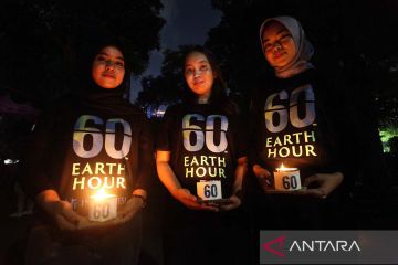 Aksi earth hour di Surabaya