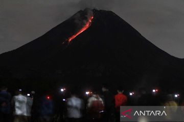 Guguran lava pijar Gunung Merapi