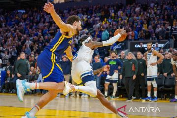 Ringkasan NBA: Warriors bertahan di posisi enam Wilayah Barat