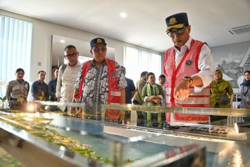 Menhub cek KA Makassar-Parepare jelang diresmikan Presiden Jokowi