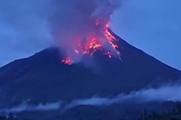 Pos PGA Karangetang catat 32 kali gempa guguran